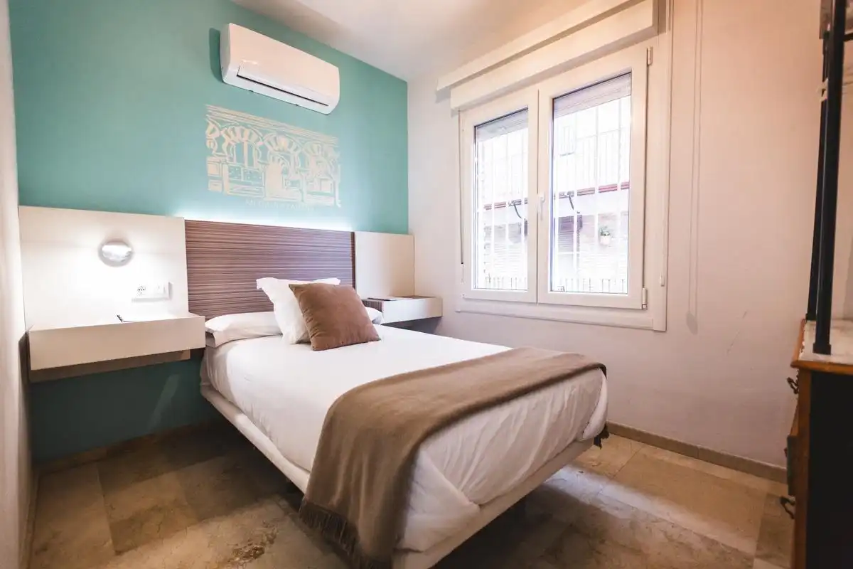 Bedroom of Flat for sale in Córdoba  with Air Conditioner, Heating and Terrace