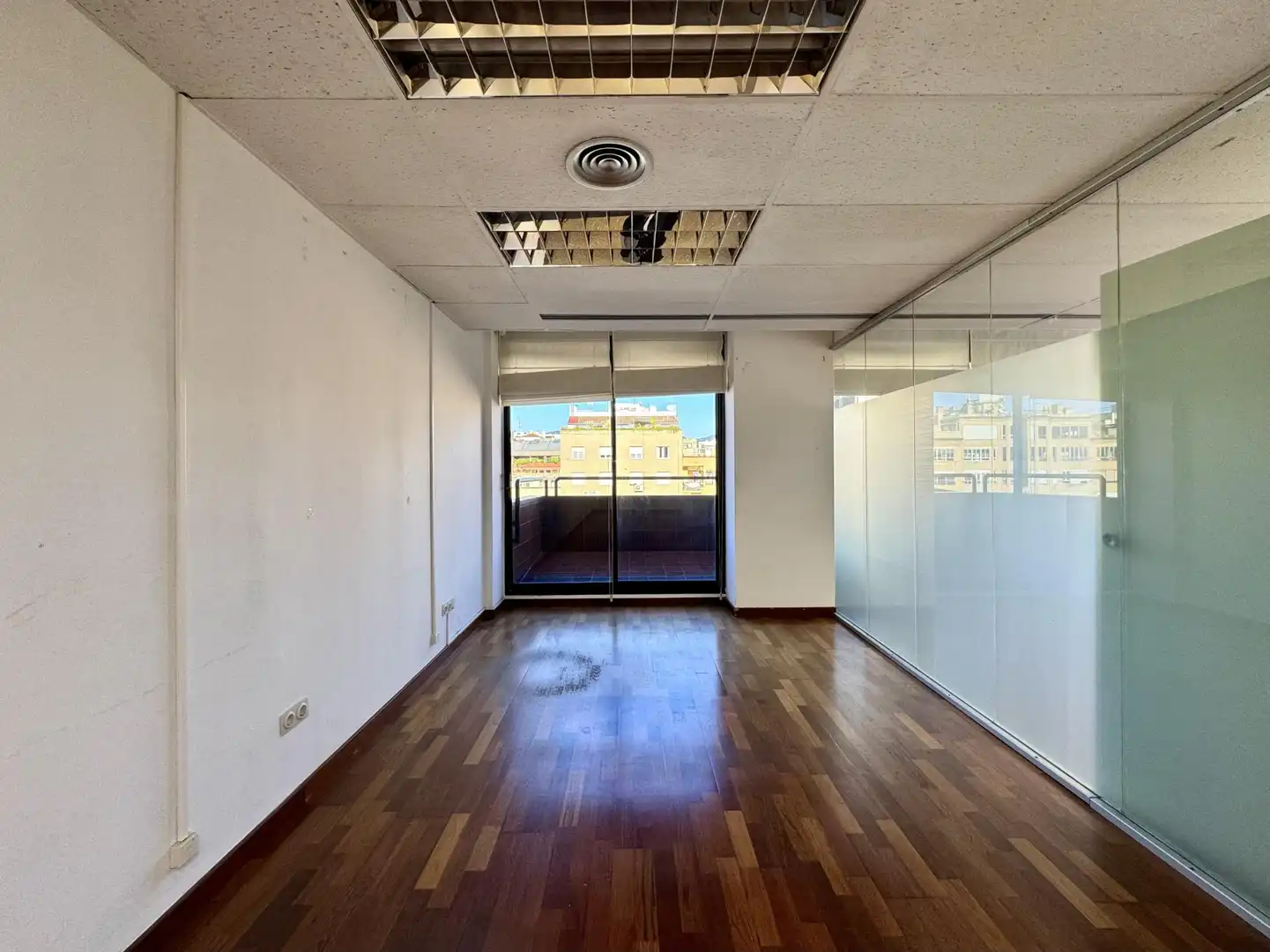 Bureau avec ascenseur à louer à de la Diputació, imagen 7