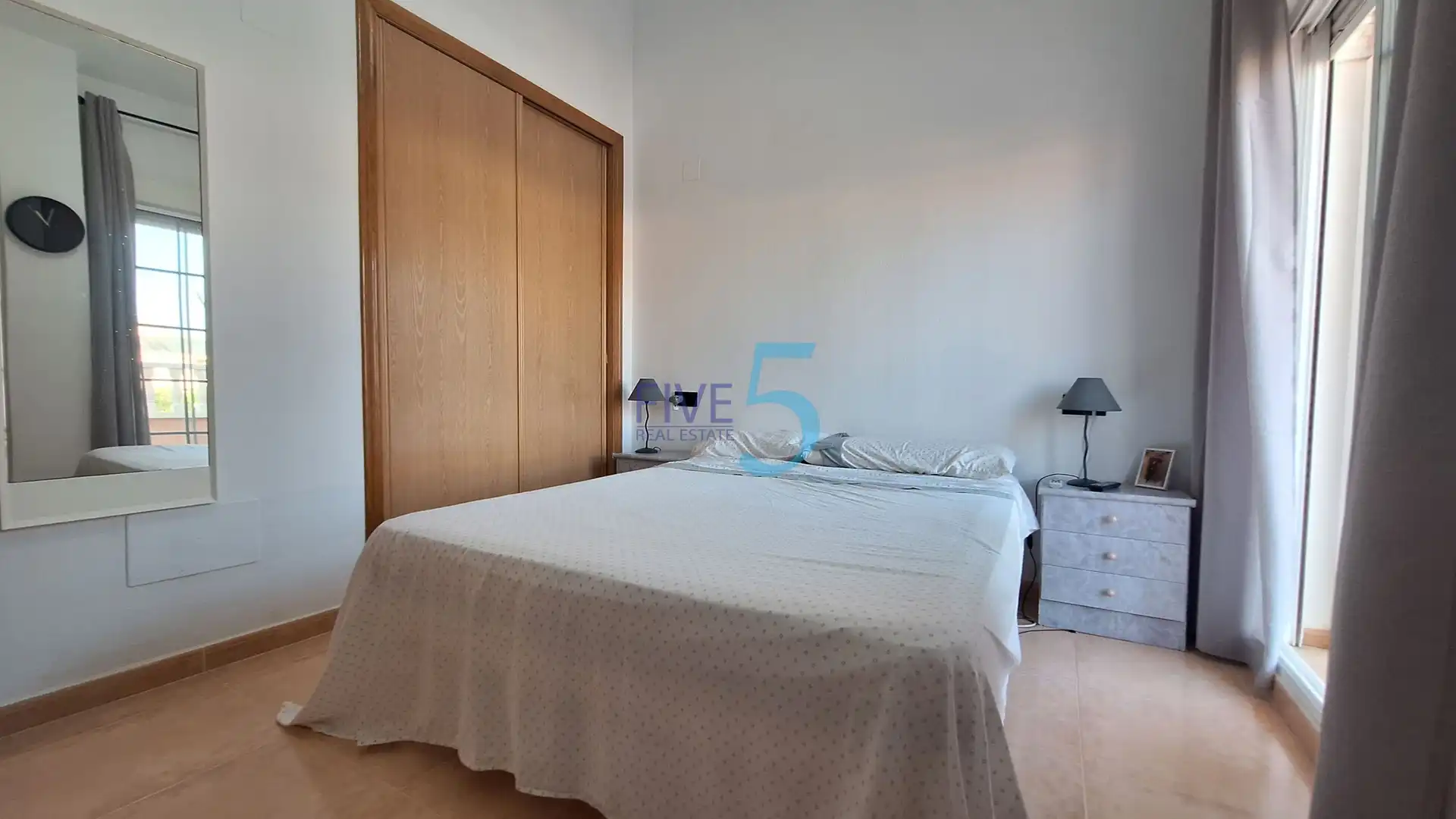 Schlafzimmer von Maisonette zum Verkauf in Santa Pola mit Terrasse, Abstellraum und Schwimmbad