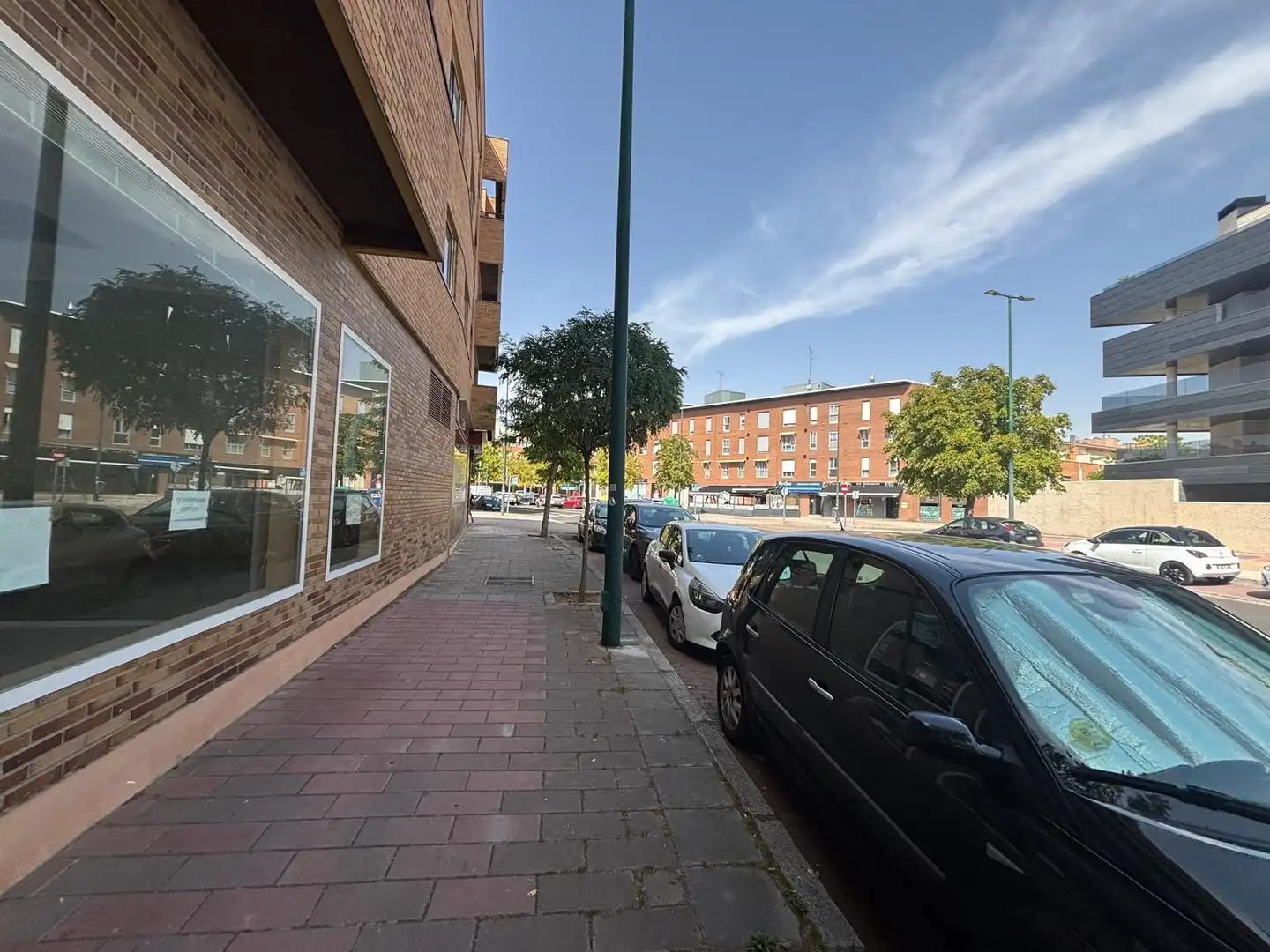 Vista exterior de Local en venda en Parque Alameda - Paula López