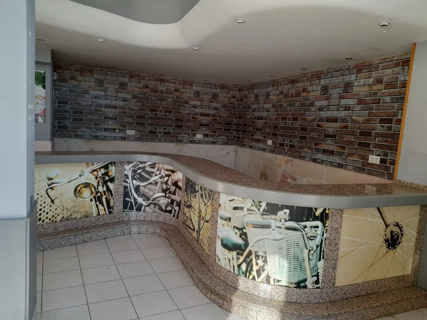 Gewerbefläche zum Verkauf in Avenida CEDEIRA, imagen 6