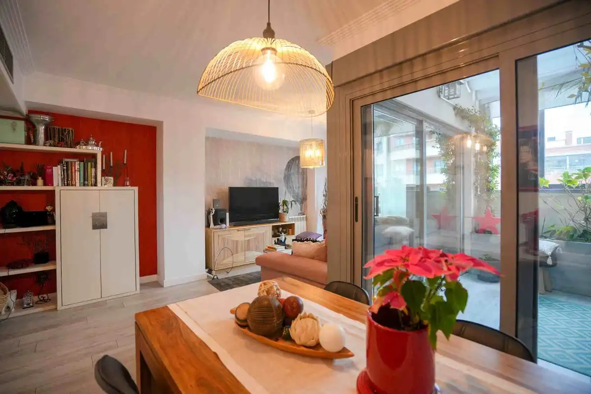 Sala d'estar de Àtic en venda en Madrid amb Aire condicionat, Calefacció i Jardí privat