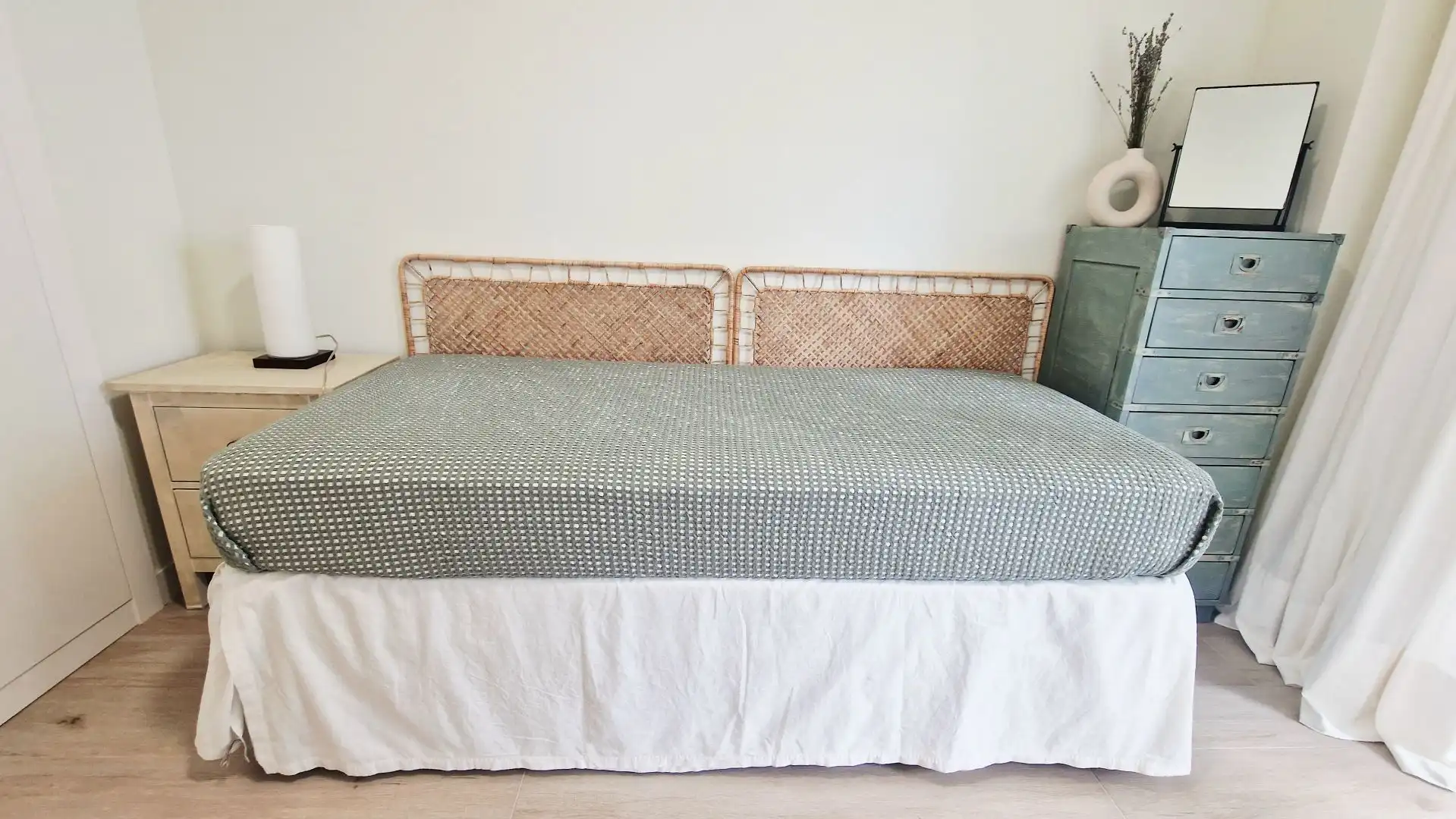 Schlafzimmer von Wohnungen zur Miete in Jávea / Xàbia mit Klimaanlage, Heizung und Privatgarten