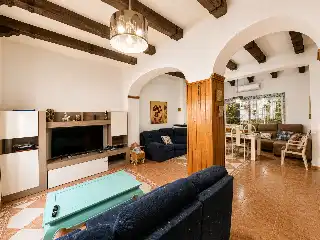 Sala d'estar de Casa adosada en venda en Centro