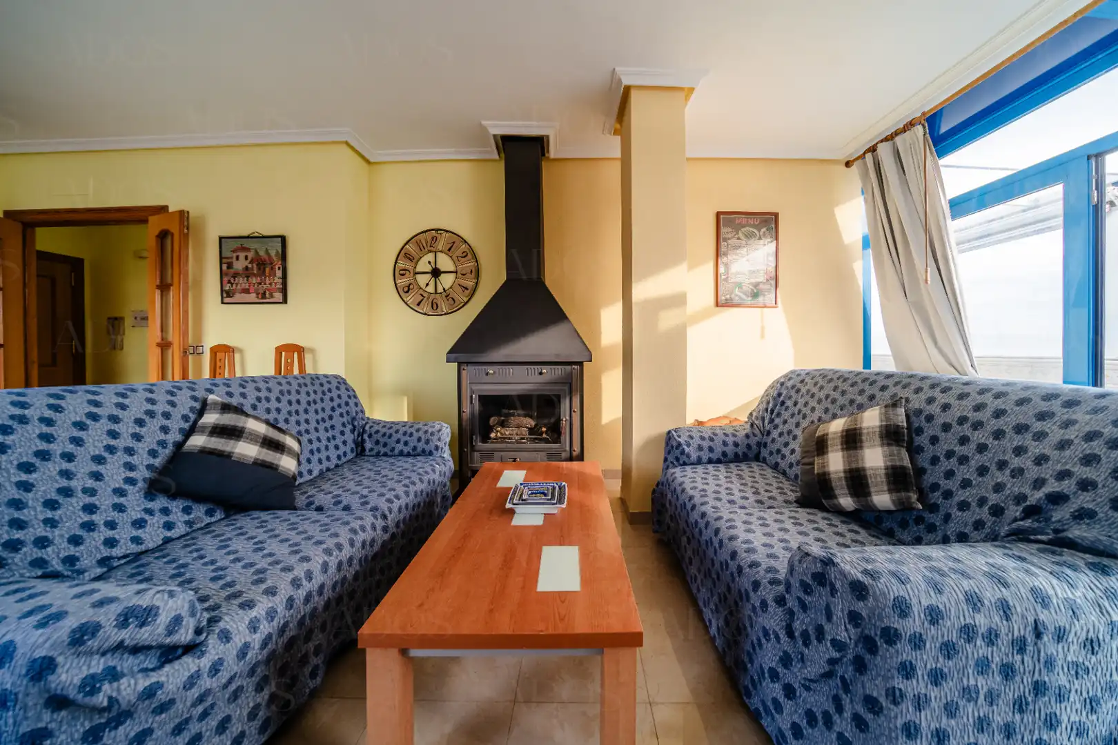 Living room of Attic for sale in Roquetas de Mar  with Terrace and Furnished