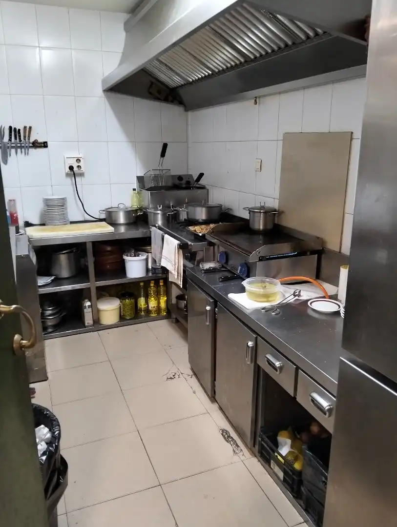 Cocina de Local en venta en Portugalete con Calefacción, Terraza y Amueblado
