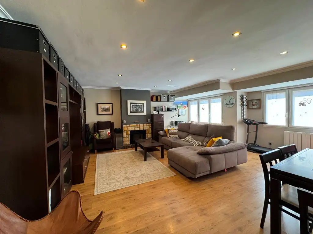 Piso en venta en Gijón  con Calefacción, Parquet y Horno