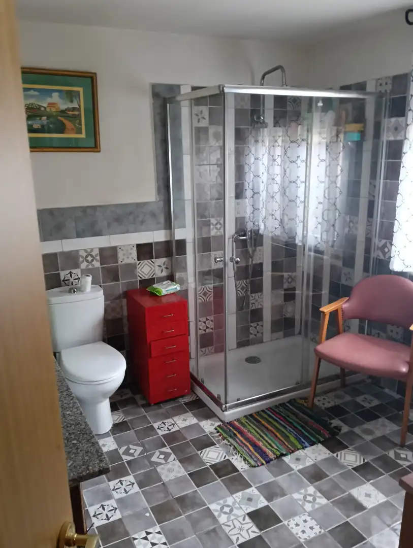 Baño de Casa o chalet en venta en Bárcena de Cicero con Calefacción, Jardín privado y Terraza