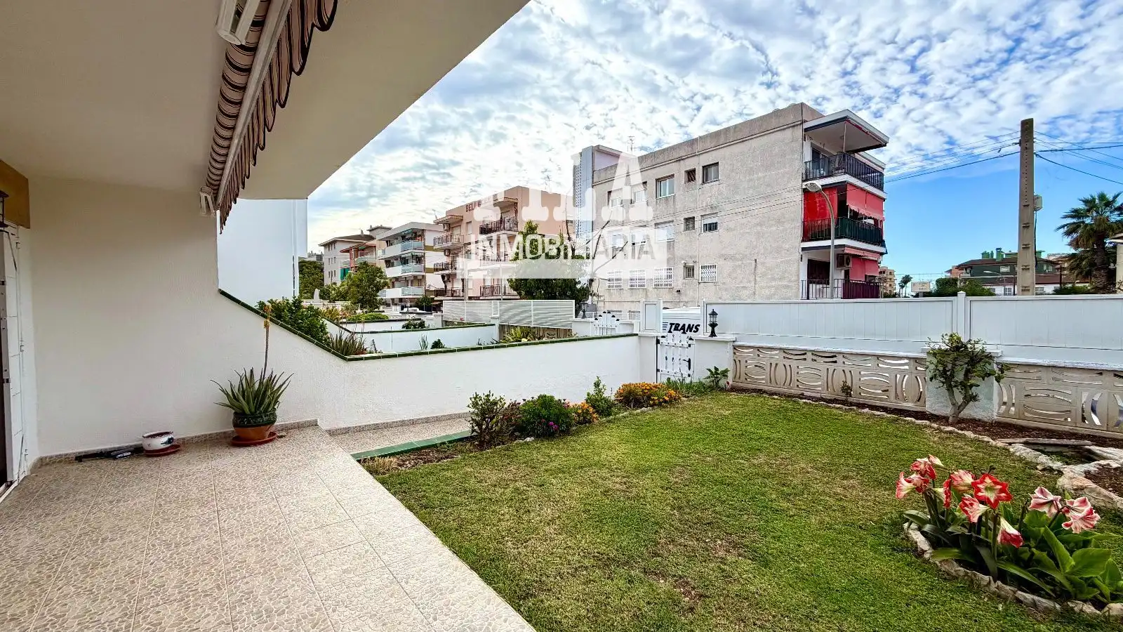 Terrassa de Casa o xalet en venda en Cunit amb Aire condicionat, Calefacció i Jardí privat