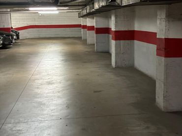 Individual en venta en Carrer del Consell de Cent 445