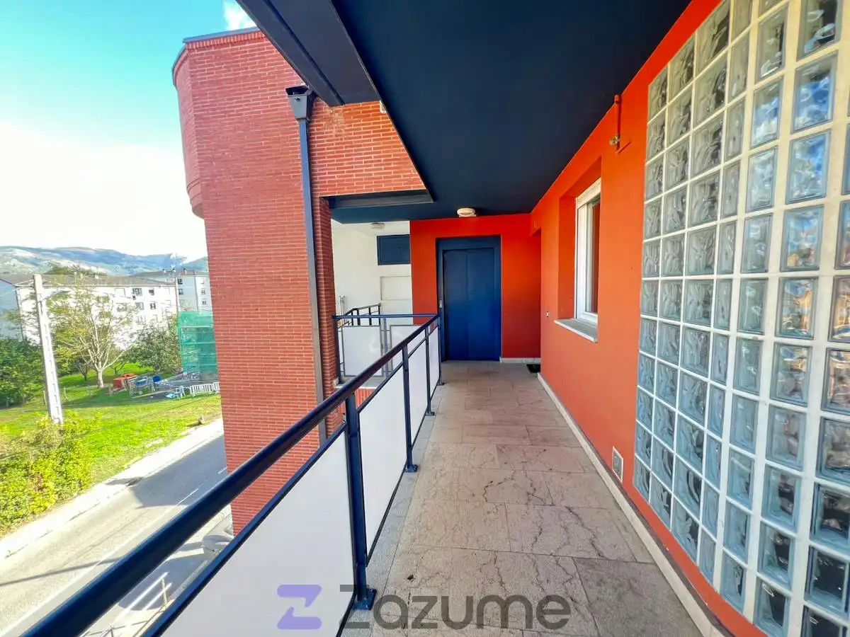 Terraza de Piso de alquiler en Sopuerta, Bizkaia