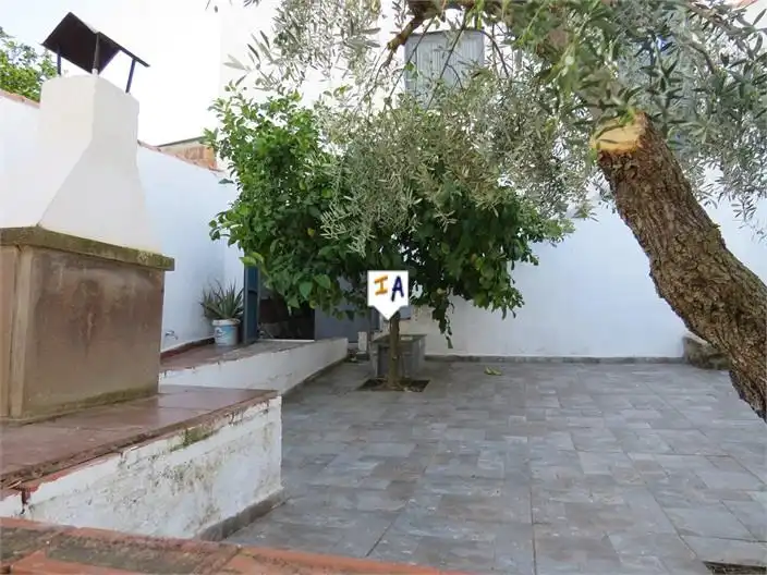 Jardín de Casa adosada en venta en Higuera de Calatrava con Aire acondicionado, Terraza y Trastero