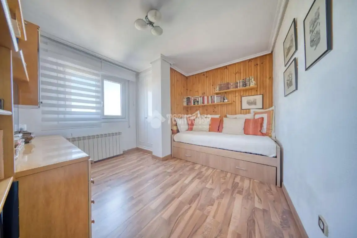 Habitación de Piso en venta en Valladolid con Calefacción y Parquet