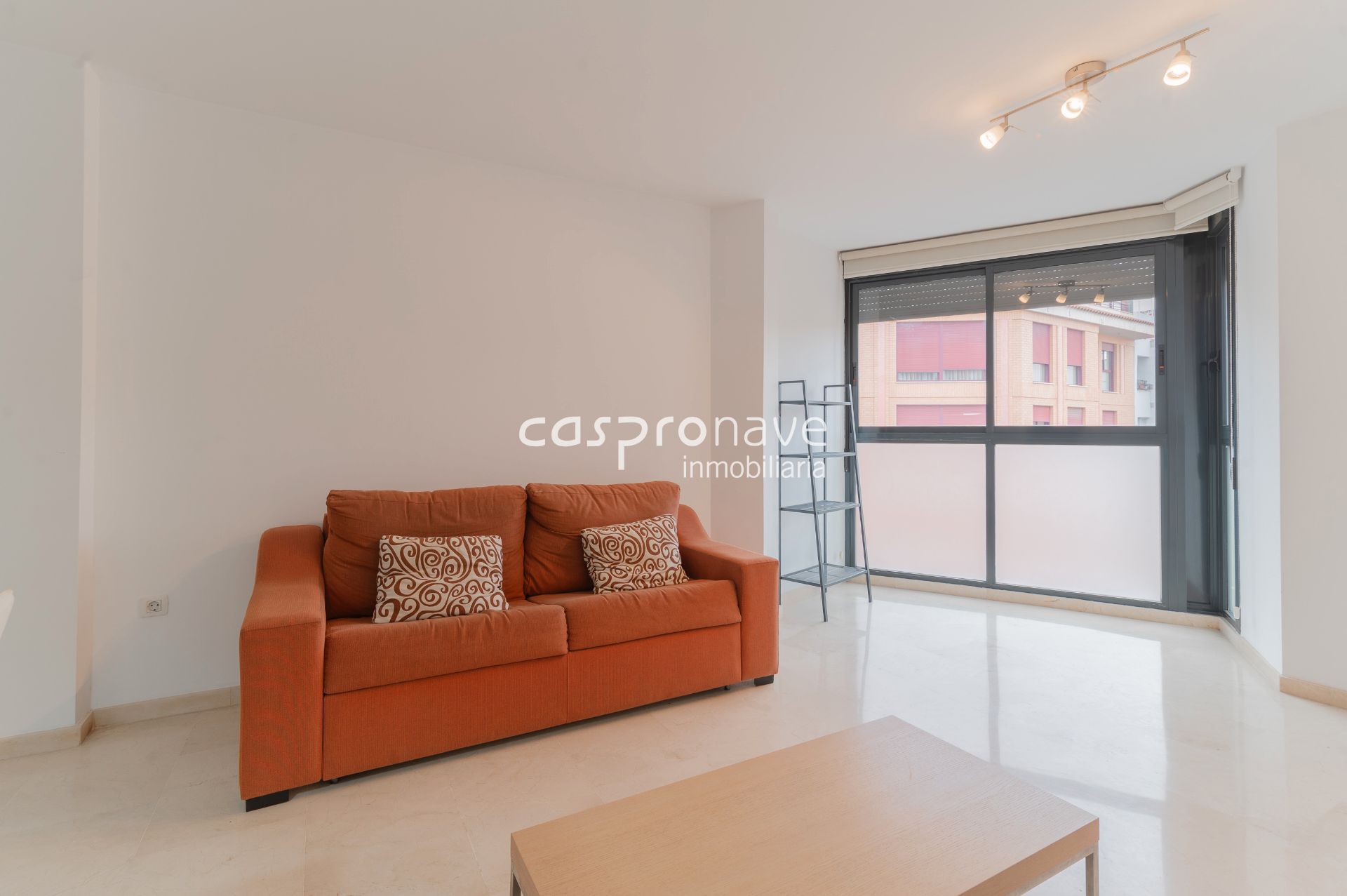 Living room of Study for sale in Castellón de la Plana / Castelló de la Plana  with Air Conditioner and Furnished