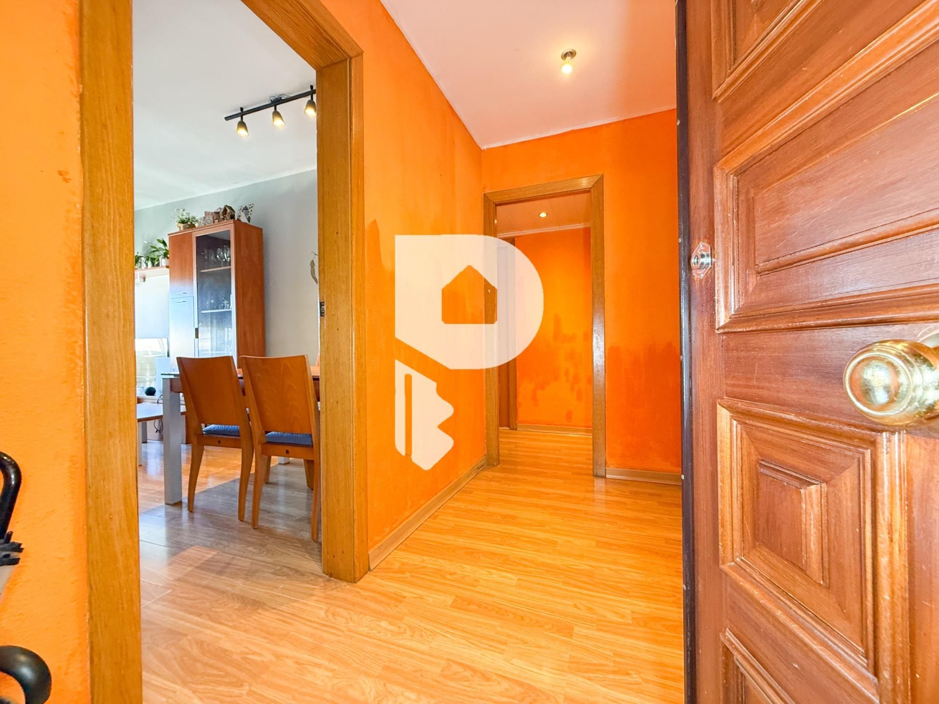 Flat for sale in Sant Andreu de la Barca  with Air Conditioner, Parquet flooring and Balcony