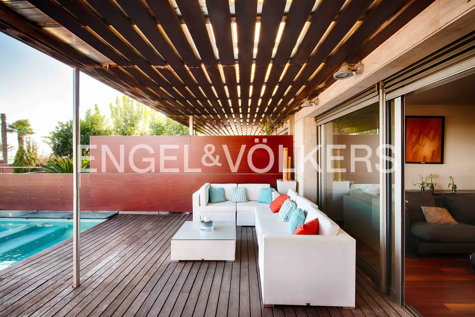 Terrace of Detached homes for sale in Empuriabrava  with Air Conditioner, Terrace and Swimming Pool