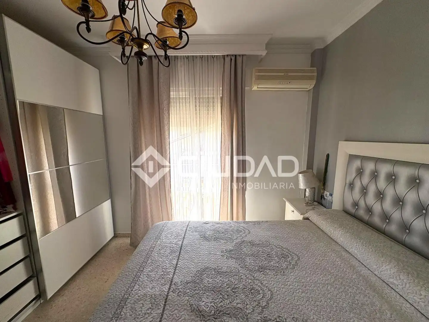 Dormitori de Casa adosada en venda en Sanlúcar de Barrameda amb Aire condicionat i Terrassa