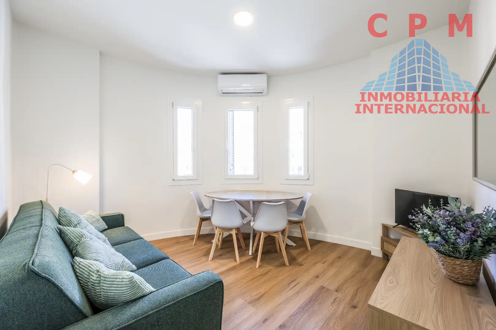 Sala d'estar de Pis de lloguer en  Madrid Capital amb Aire condicionat, Calefacció i Parquet