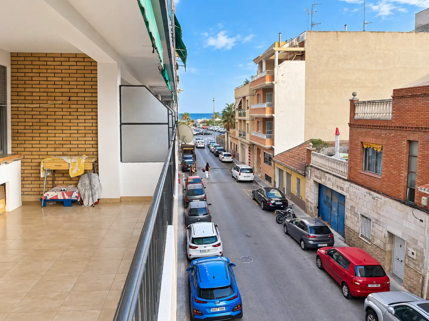 Exterior view of Flat for sale in Sagunto / Sagunt  with Terrace, Furnished and Oven