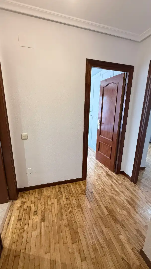 Flat for rent in Calle Ramón Areces, Pumarín