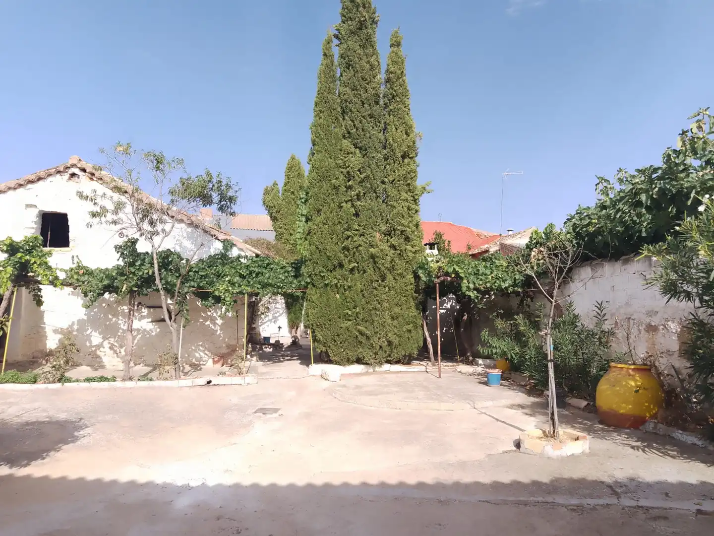 Garden of Houses for sale in El Peral    with Furnished