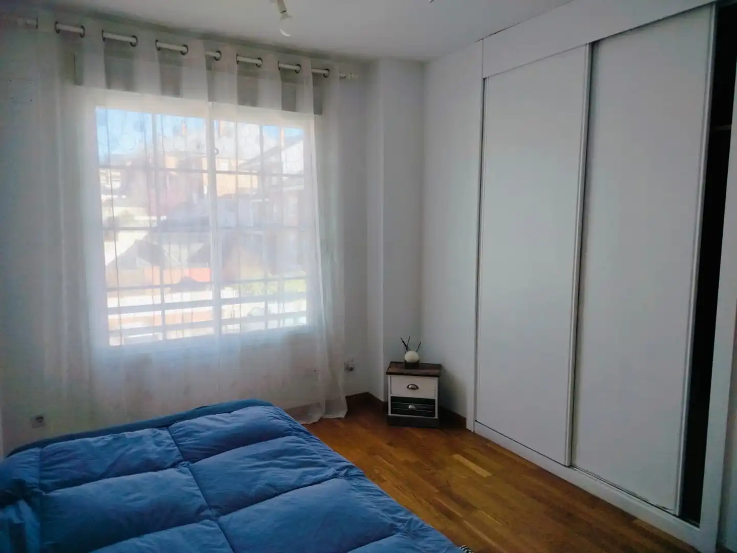 Habitación de Casa adosada en venta en Moraleja de Enmedio con Aire acondicionado, Calefacción y Jardín privado