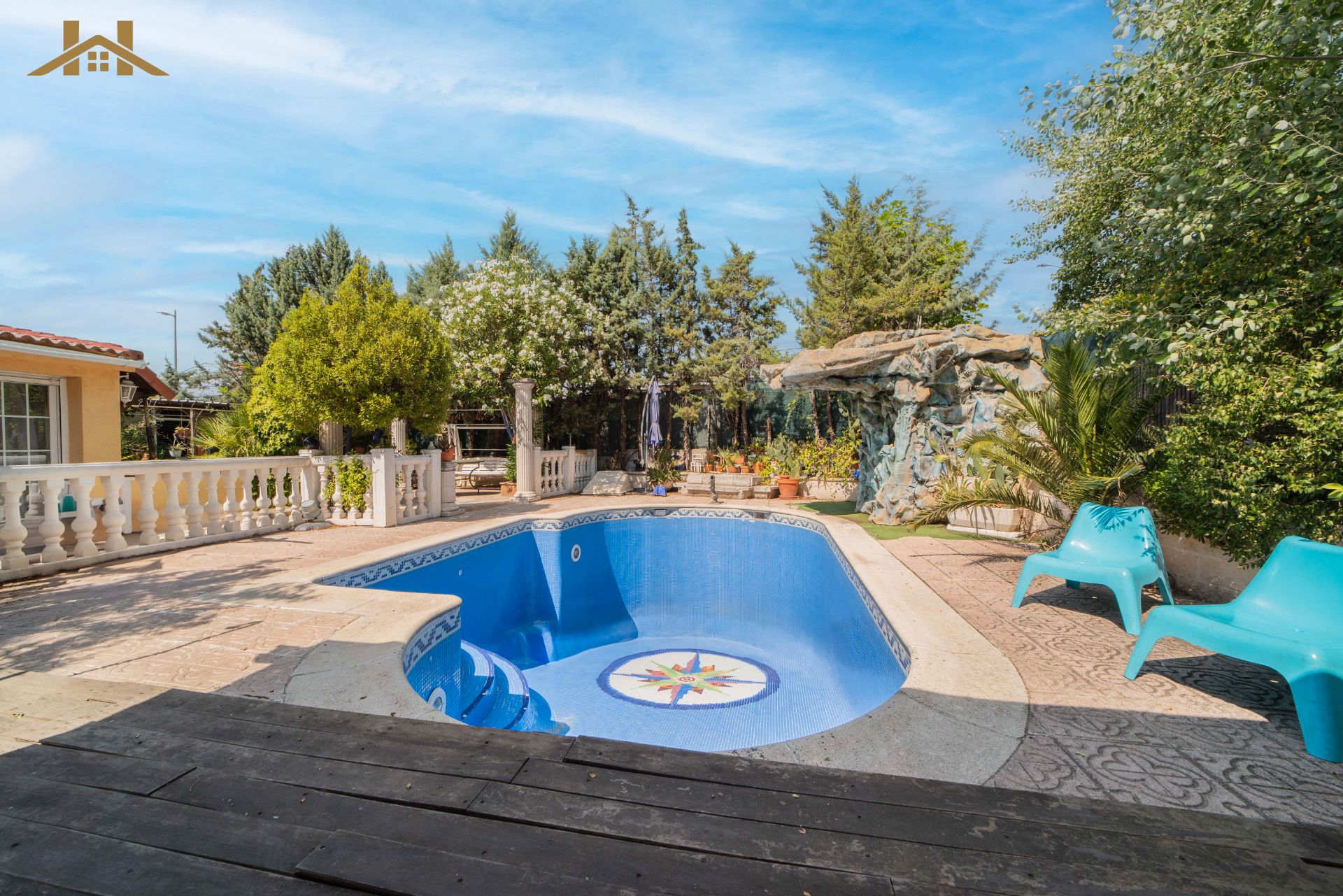 Piscina de Casa o xalet en venda en Móstoles amb Aire condicionat, Calefacció i Jardí privat