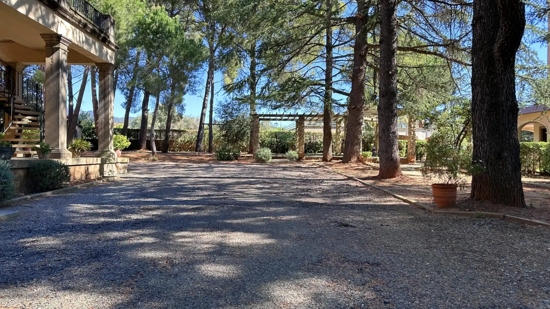 Parking de Casa o chalet en venta en Terrassa con Aire acondicionado, Calefacción y Jardín privado