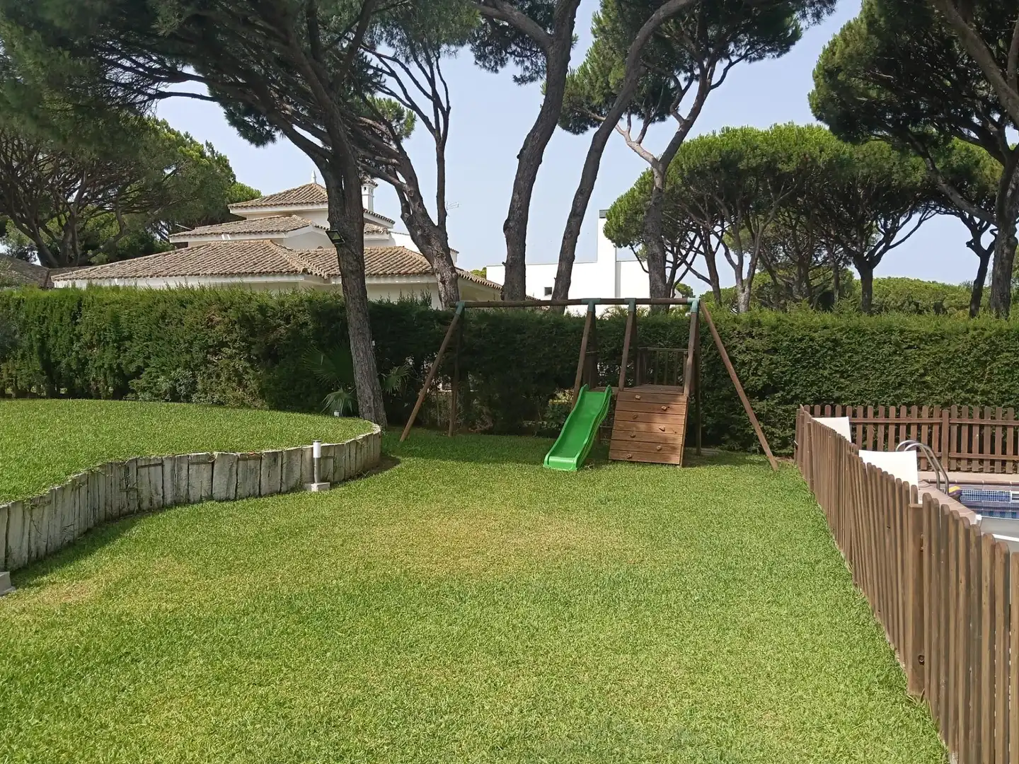Jardí de Casa o xalet en venda en Conil de la Frontera amb Aire condicionat, Jardí privat i Terrassa
