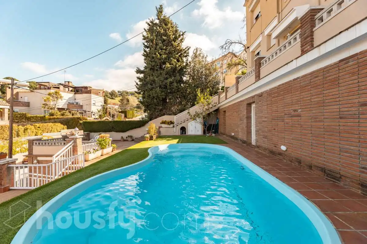 Piso en venta en CL BATISTA I ROCA, La Miranda - Can Candeler