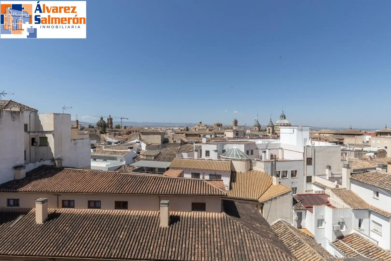Vista exterior de Piso en venta en Granada