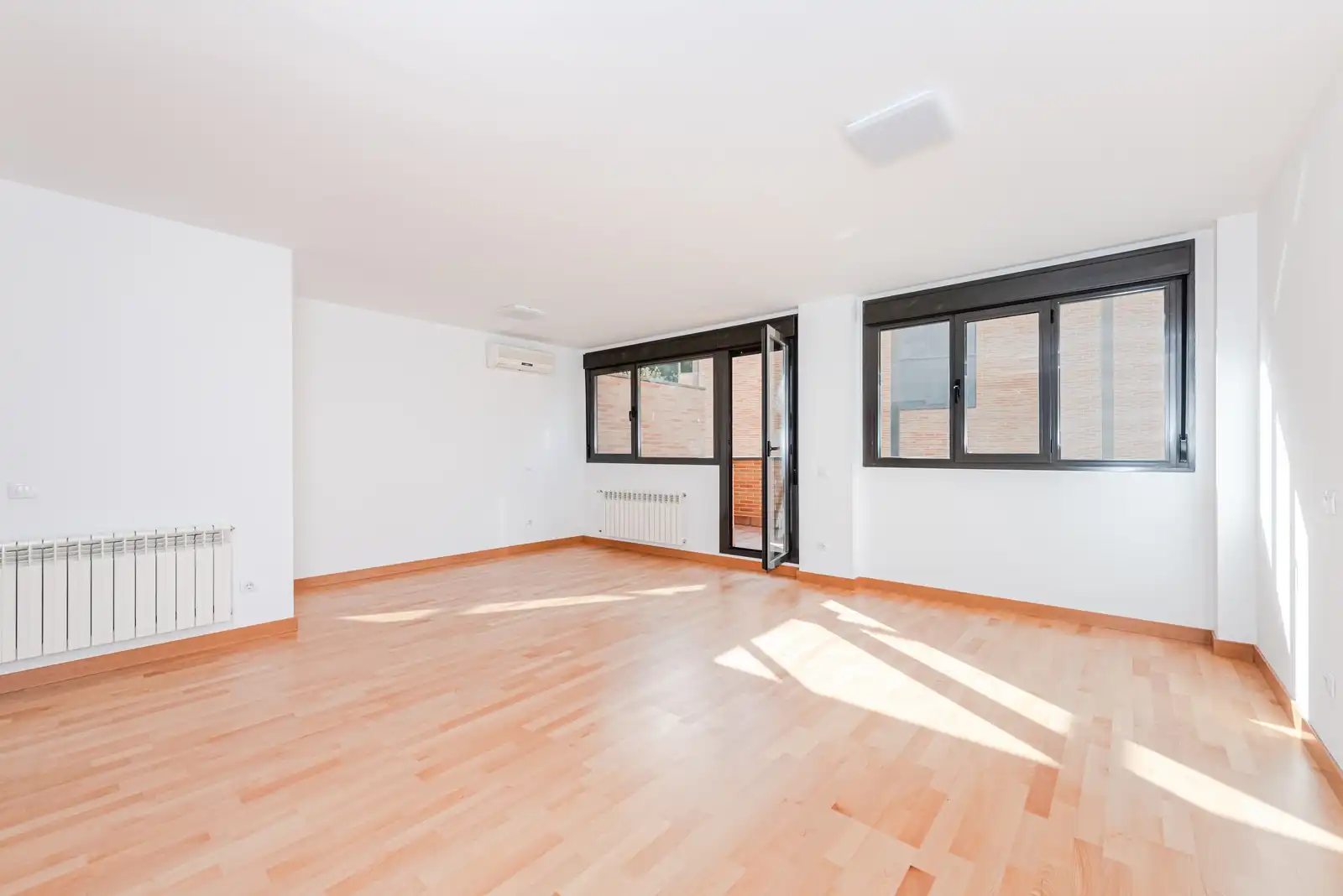 Living room of Flat for sale in Torrelodones  with Storage room