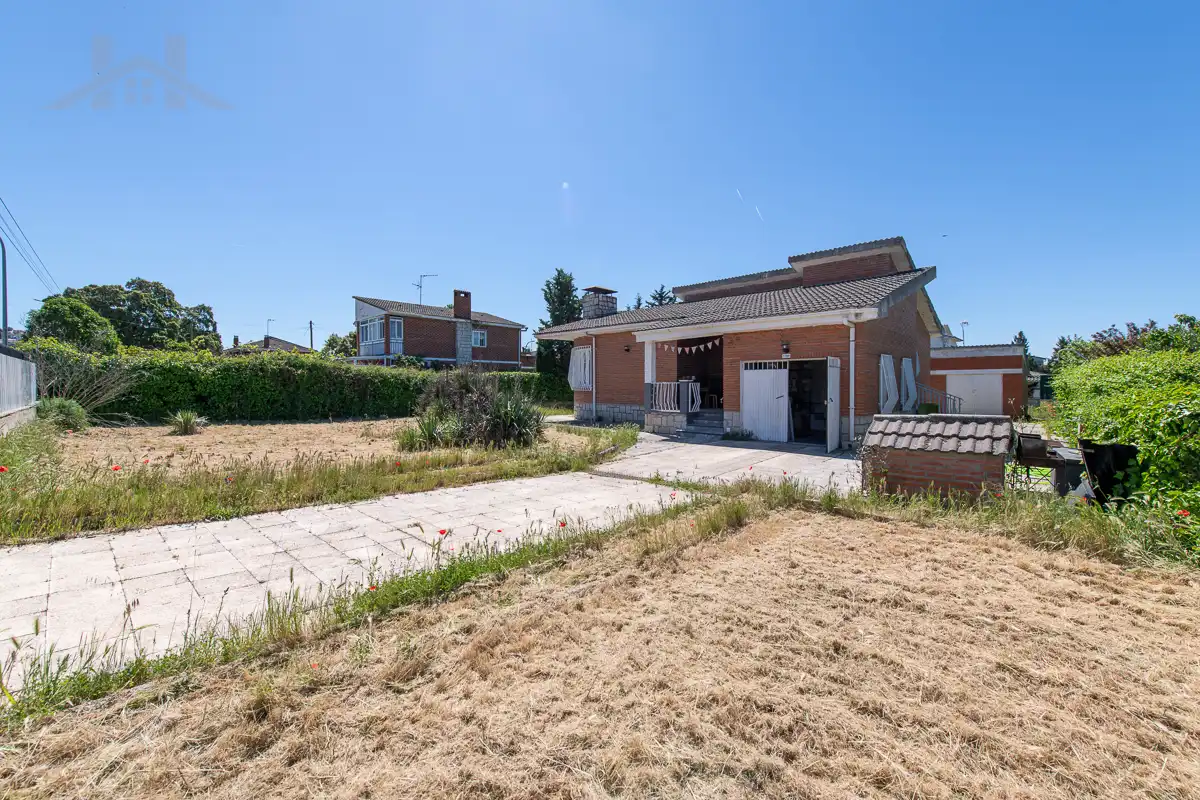 Vista exterior de Casa o chalet en venta en Santa Cruz del Retamar con Calefacción, Jardín privado y Terraza