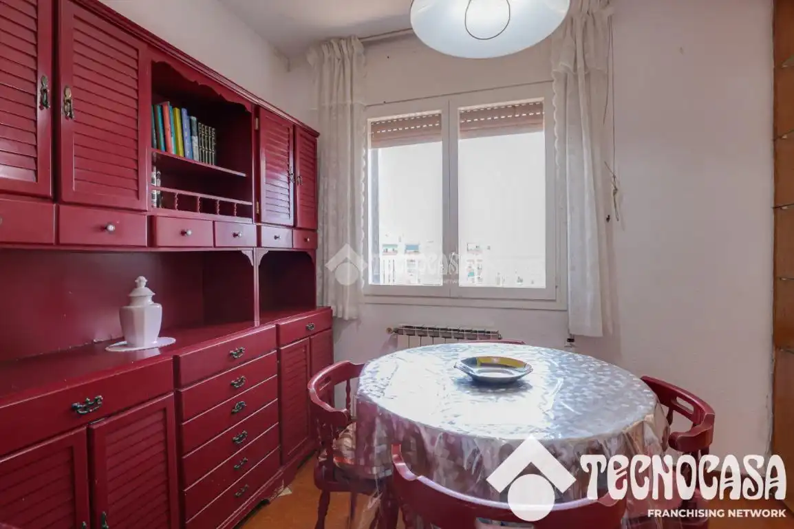 Cocina de Piso en venta en Sant Boi de Llobregat con Balcón