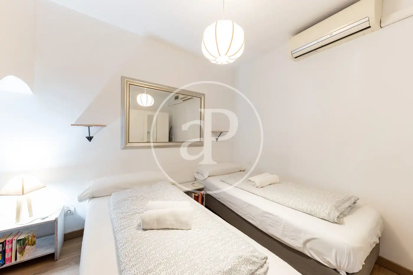 Habitación de Piso de alquiler en  Palma de Mallorca con Aire acondicionado y Amueblado