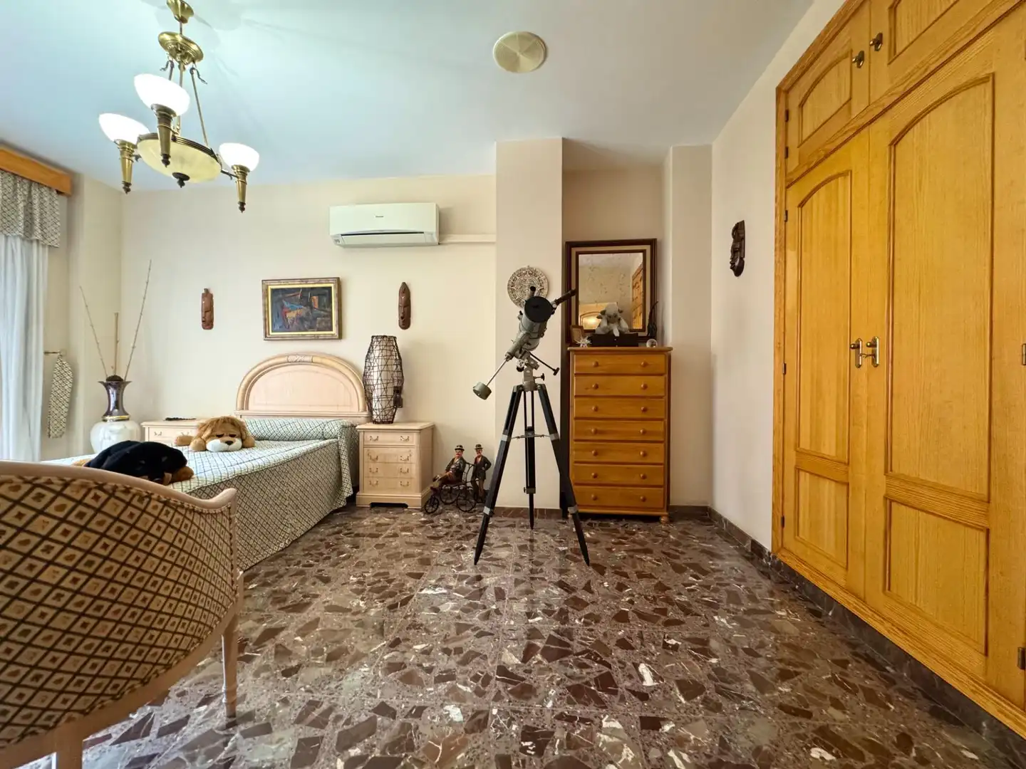 Schlafzimmer von Haus oder Chalet zum Verkauf in Silla mit Klimaanlage, Heizung und Terrasse