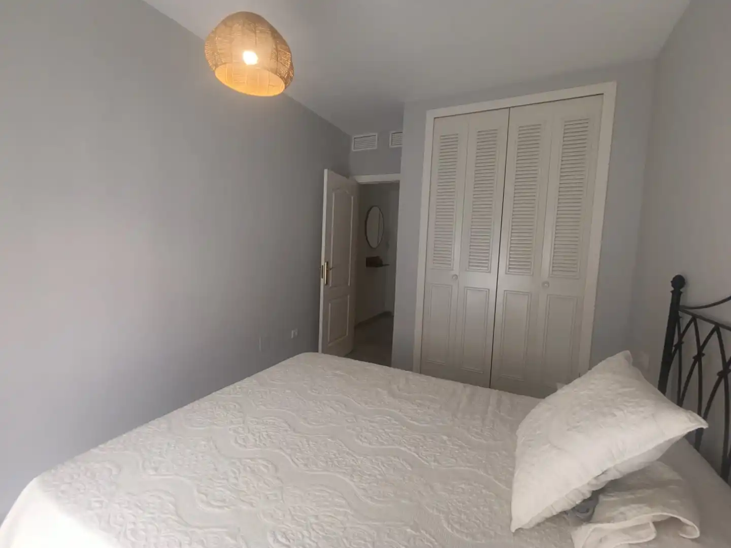 Habitación de Apartamento de alquiler con opción a compra en Málaga con Aire acondicionado, Terraza y Trastero