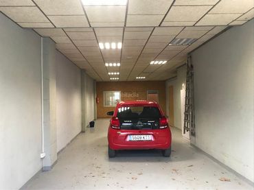 Local comercial en alquiler en N-141d 3