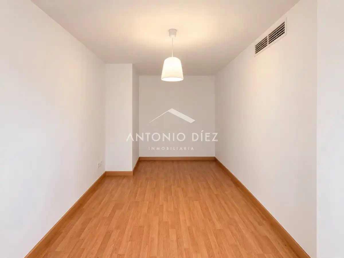 Flat for rent in Aspe  with Air Conditioner, Storage room and Balcony