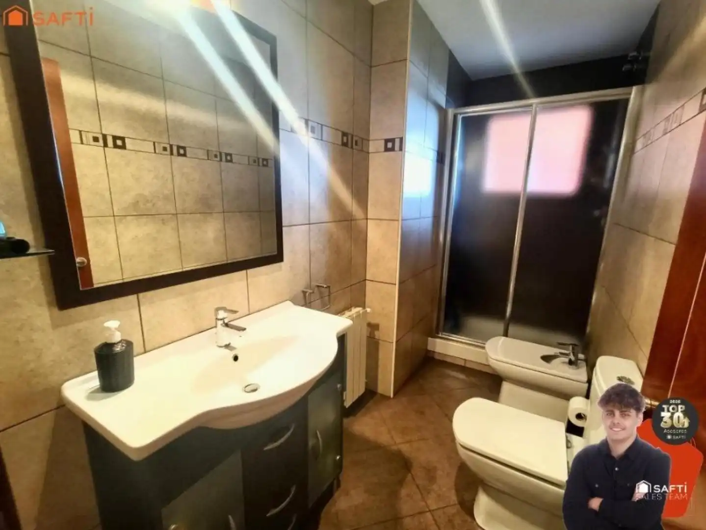 Bathroom of Houses for sale in Mataró  with Air Conditioner, Terrace and Balcony