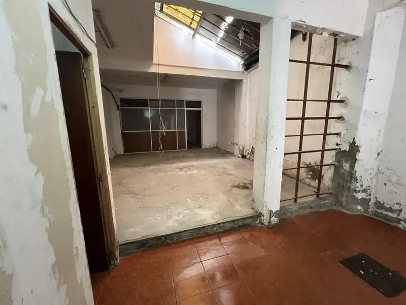 Local en venta en Sevilla