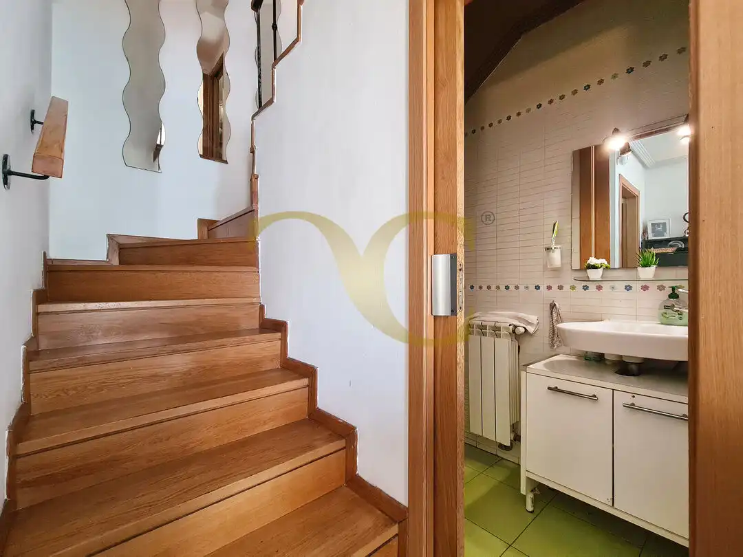 Casa adosada en venta en Gijón  con Calefacción, Jardín privado y Terraza