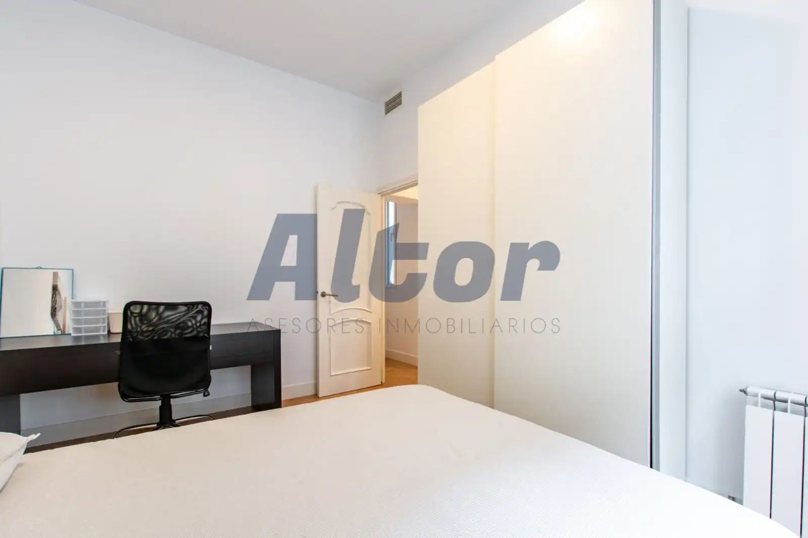 Wohnung zur Miete in DE LA MADERA, Universidad - Malasaña