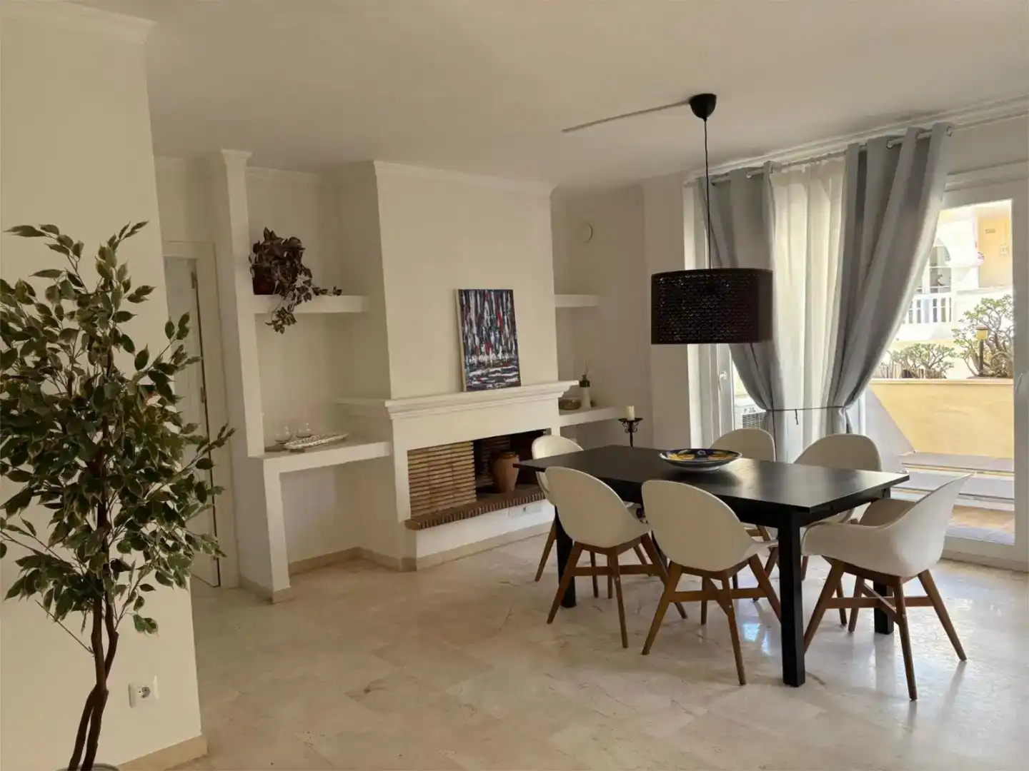 Esszimmer von Wohnung zur Miete in Estepona mit Klimaanlage, Schwimmbad und Balkon