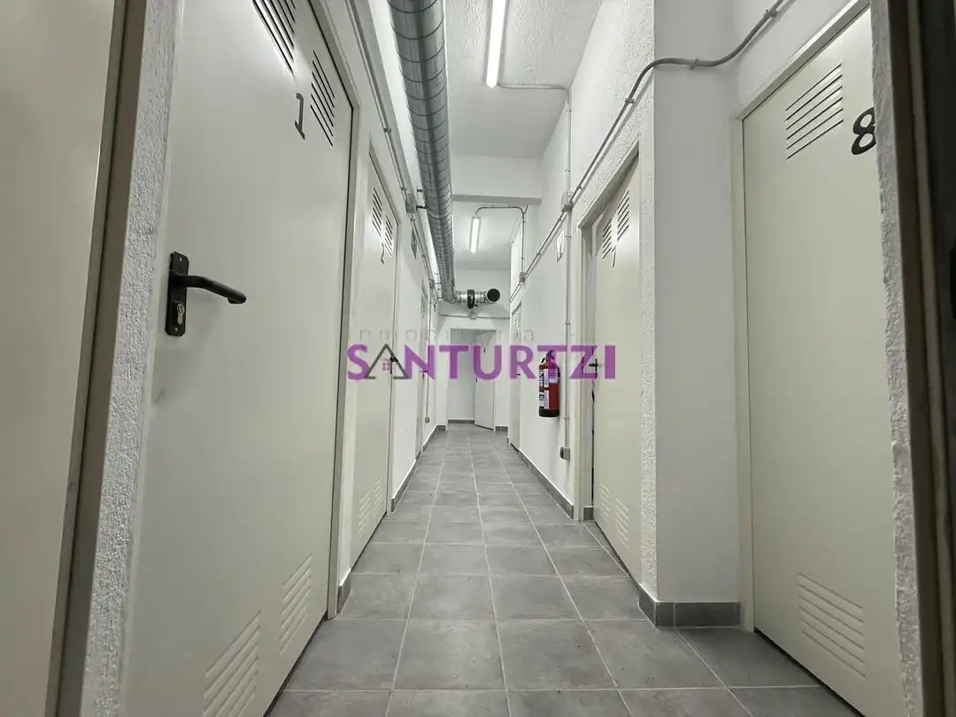 Storage room for sale in Santurtzi 