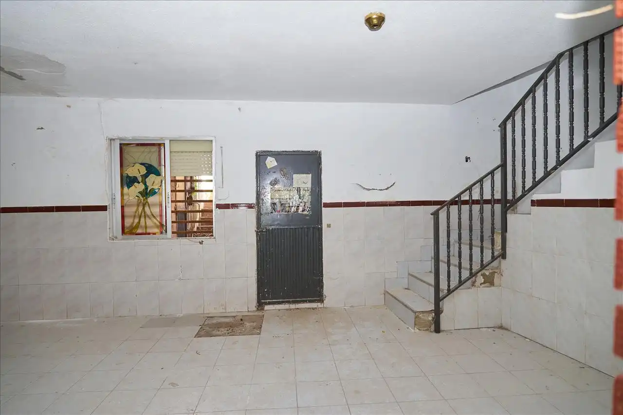 Casa adosada en venta en Jaén con Terraza