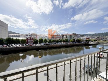 Appartamento con balcone in vendita a Rua Malecon Cadarso