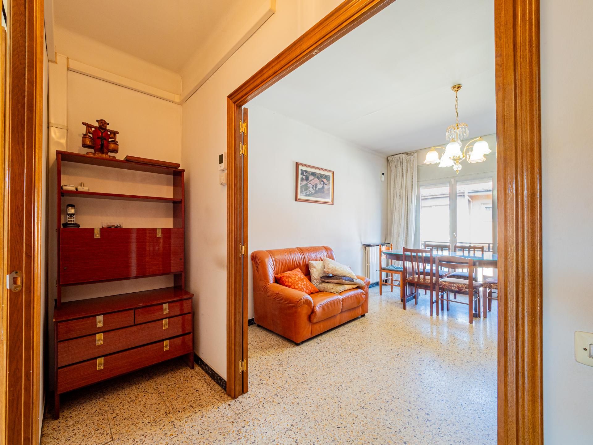 Sala d'estar de Casa adosada en venda en Manlleu amb Calefacció