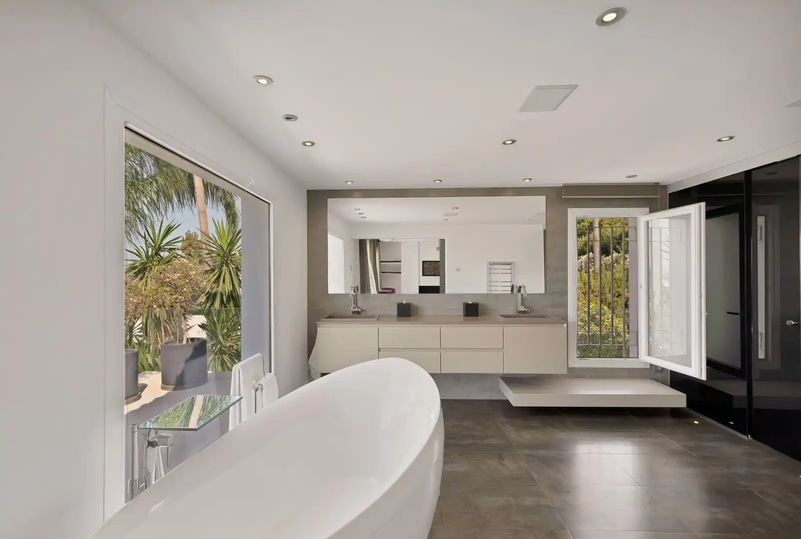 Baño de Casa o chalet en venta en Marbella con Calefacción, Jardín privado y Terraza