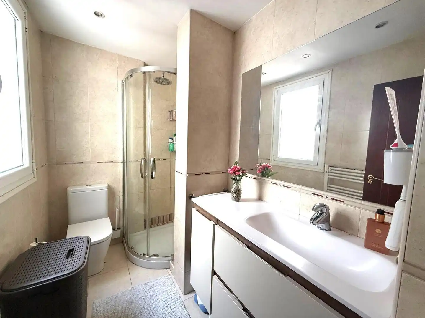 Bathroom of Flat for sale in Basauri   with Heating and Balcony